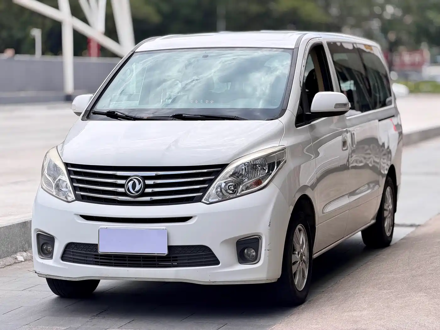 Dongfeng Fengxing Fengxing F600 2017 2016 F600L 2.0L Deluxe