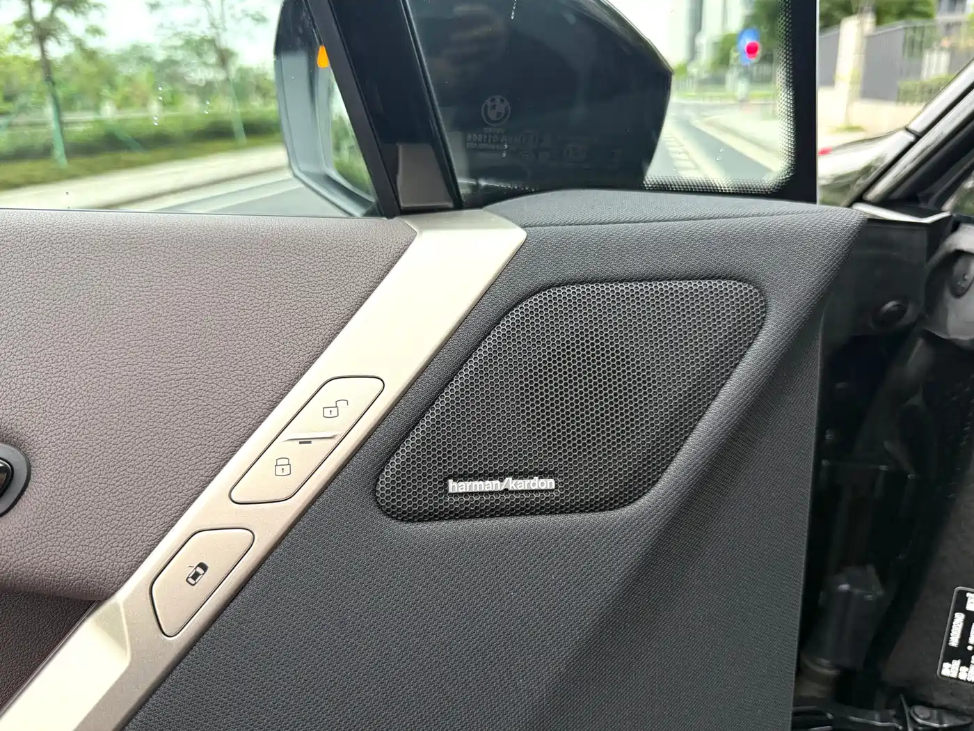 BMW iX 2022 xDrive40 фото 18