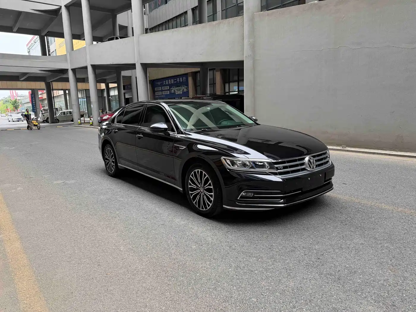 Фото 3 - Volkswagen Phideon
