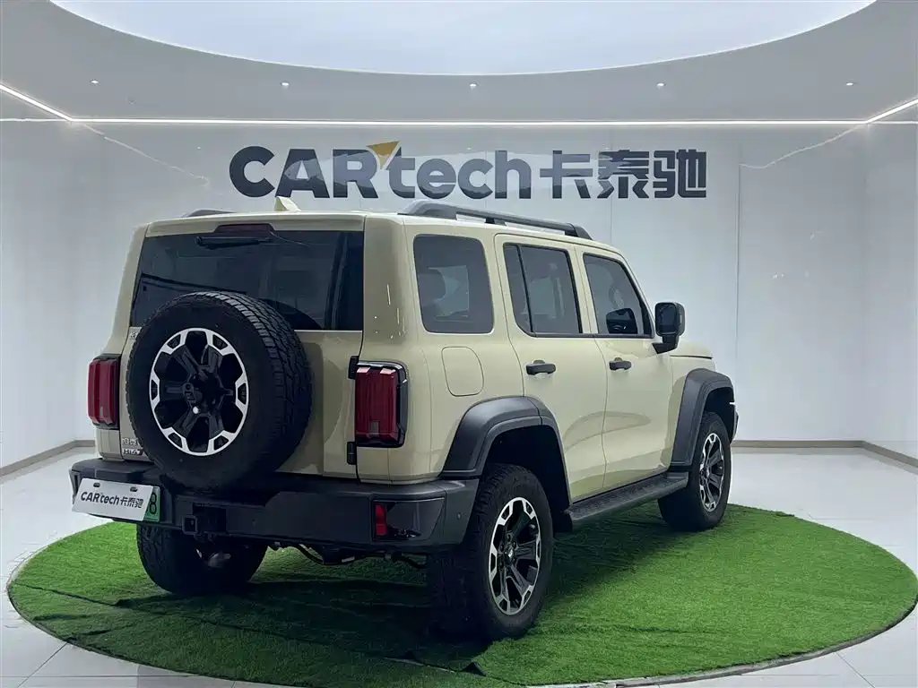 TANK TANK 300 NEW ENERGY