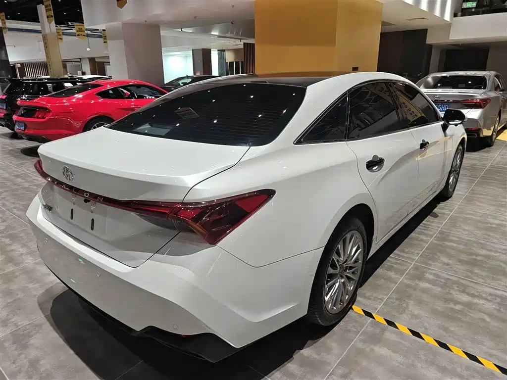 TOYOTA ASIAN DRAGON