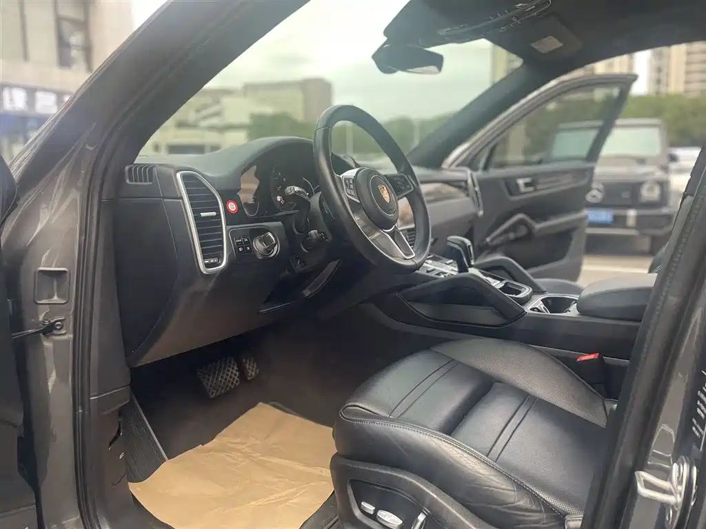 Porsche Cayenne 2019 Cayenne 3.0T фото 4