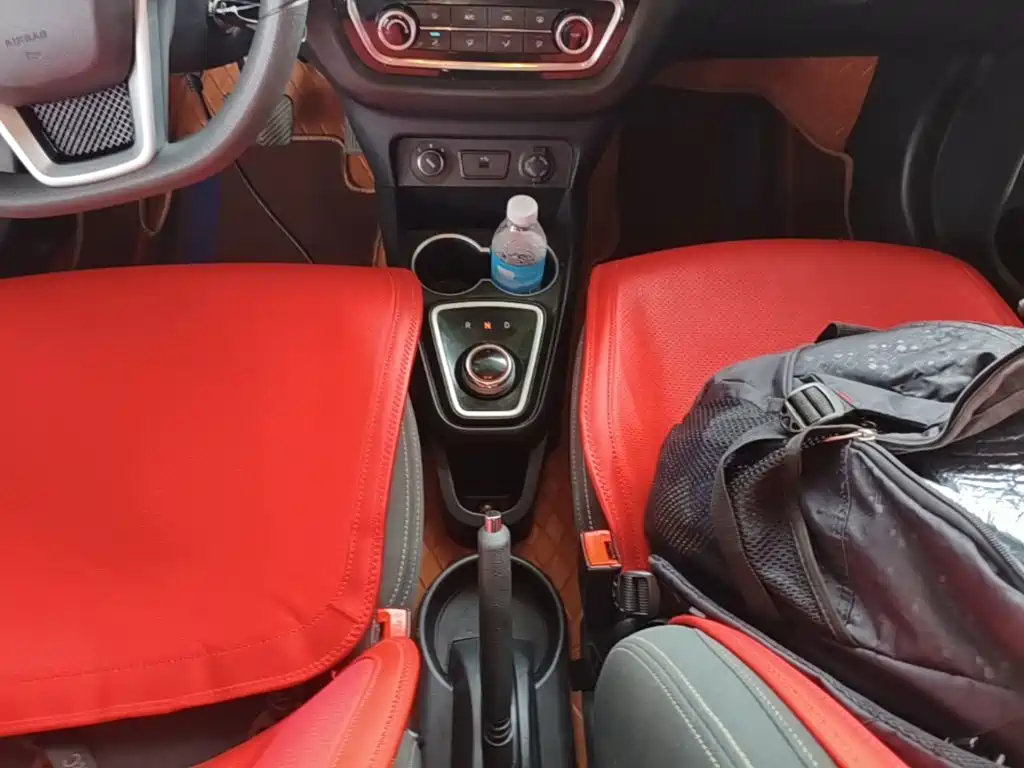 JAC Motors JAC iEV6E 2019 2019 Upgraded Version iEV6E Luxury Deluxe Edition