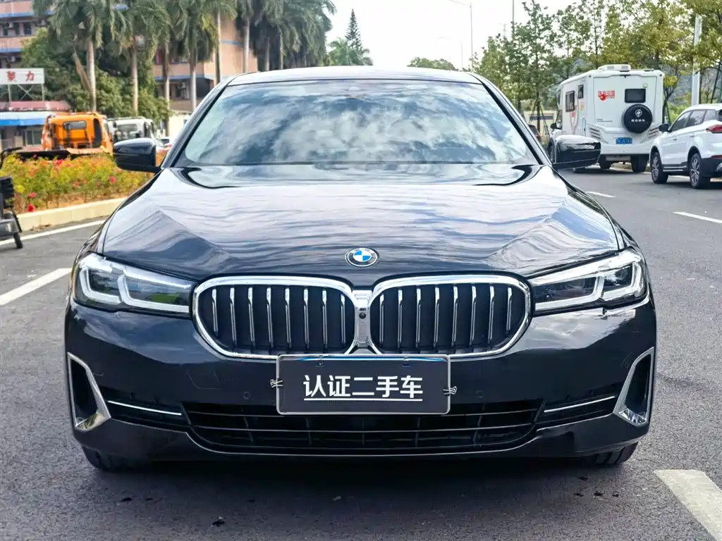 BMW 5 SERIES
