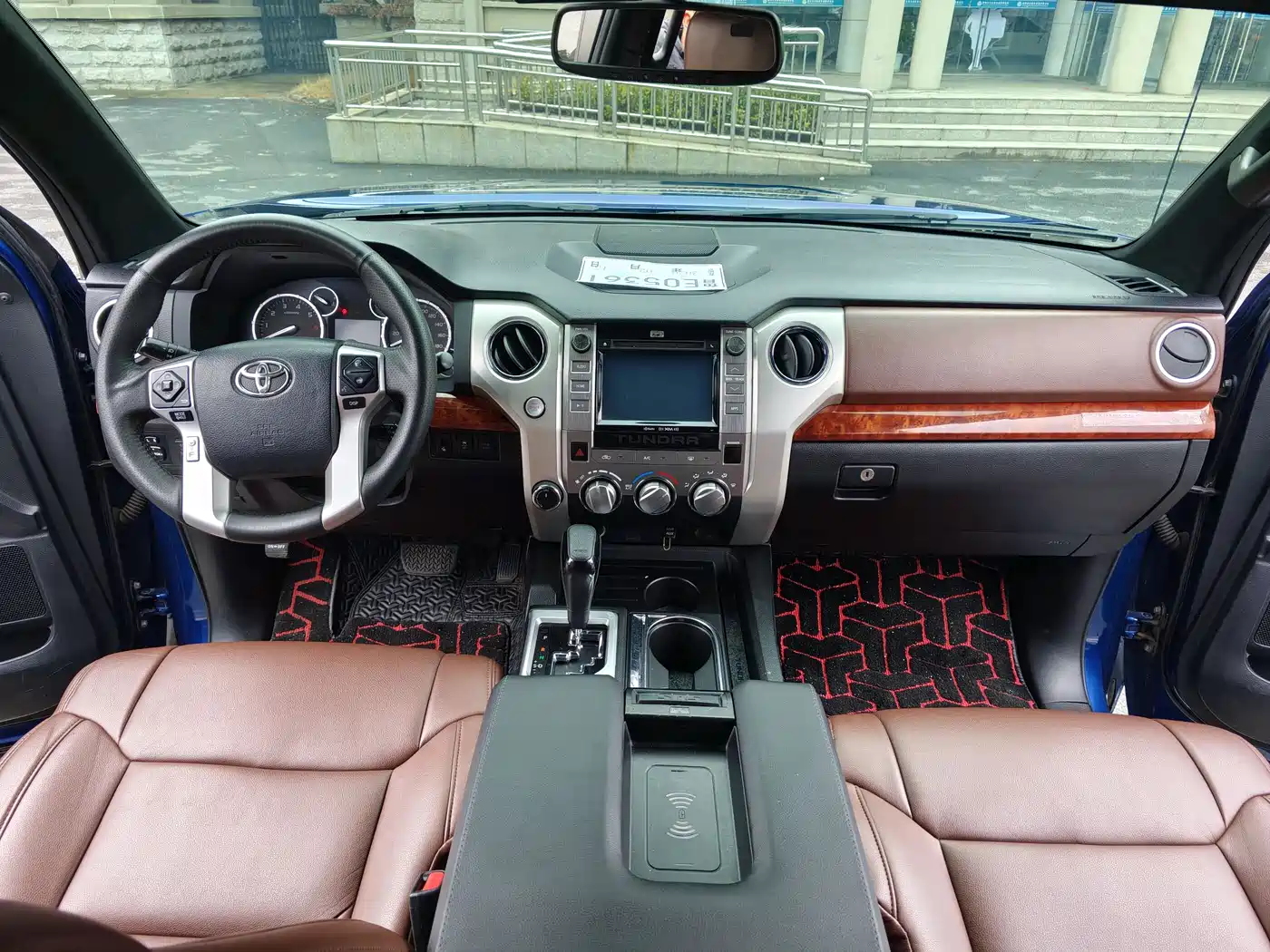 Toyota Tundra 2014 5.7L TRD Pro фото 8