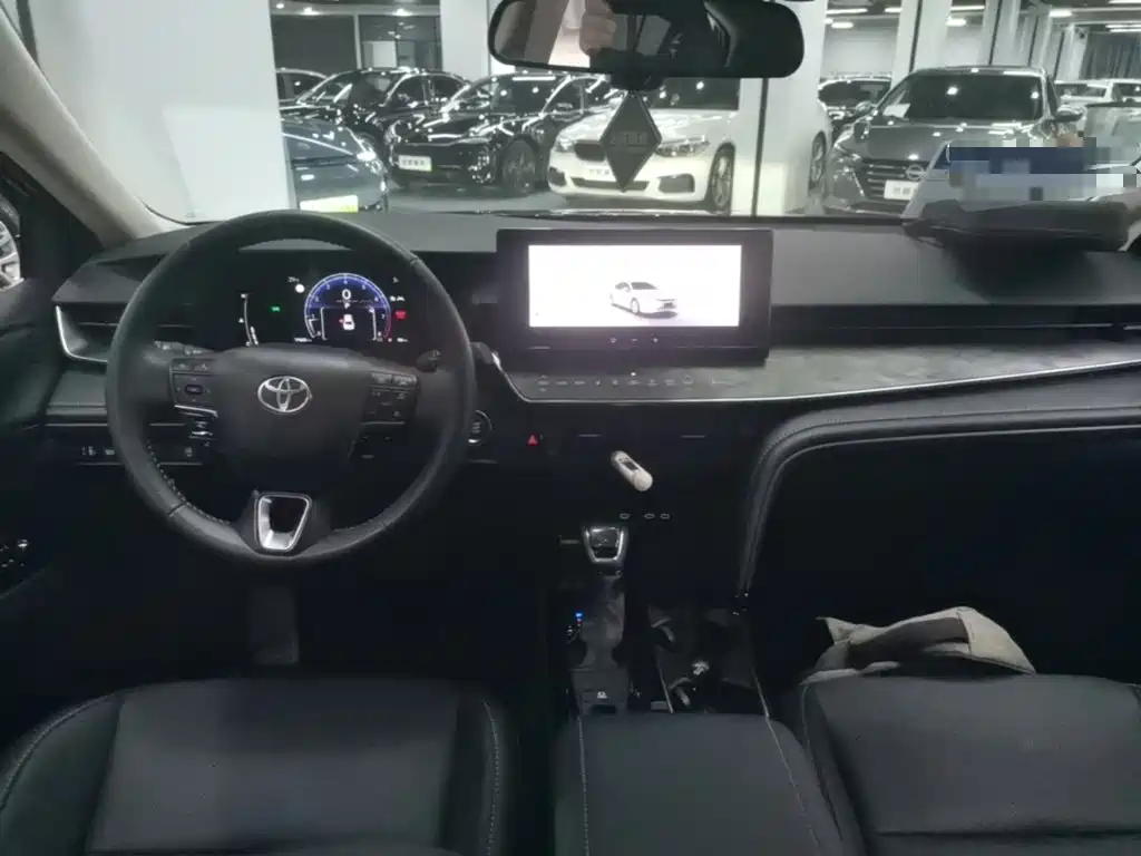 Toyota Camry 2025 2024 2.0GVP Luxury Edition