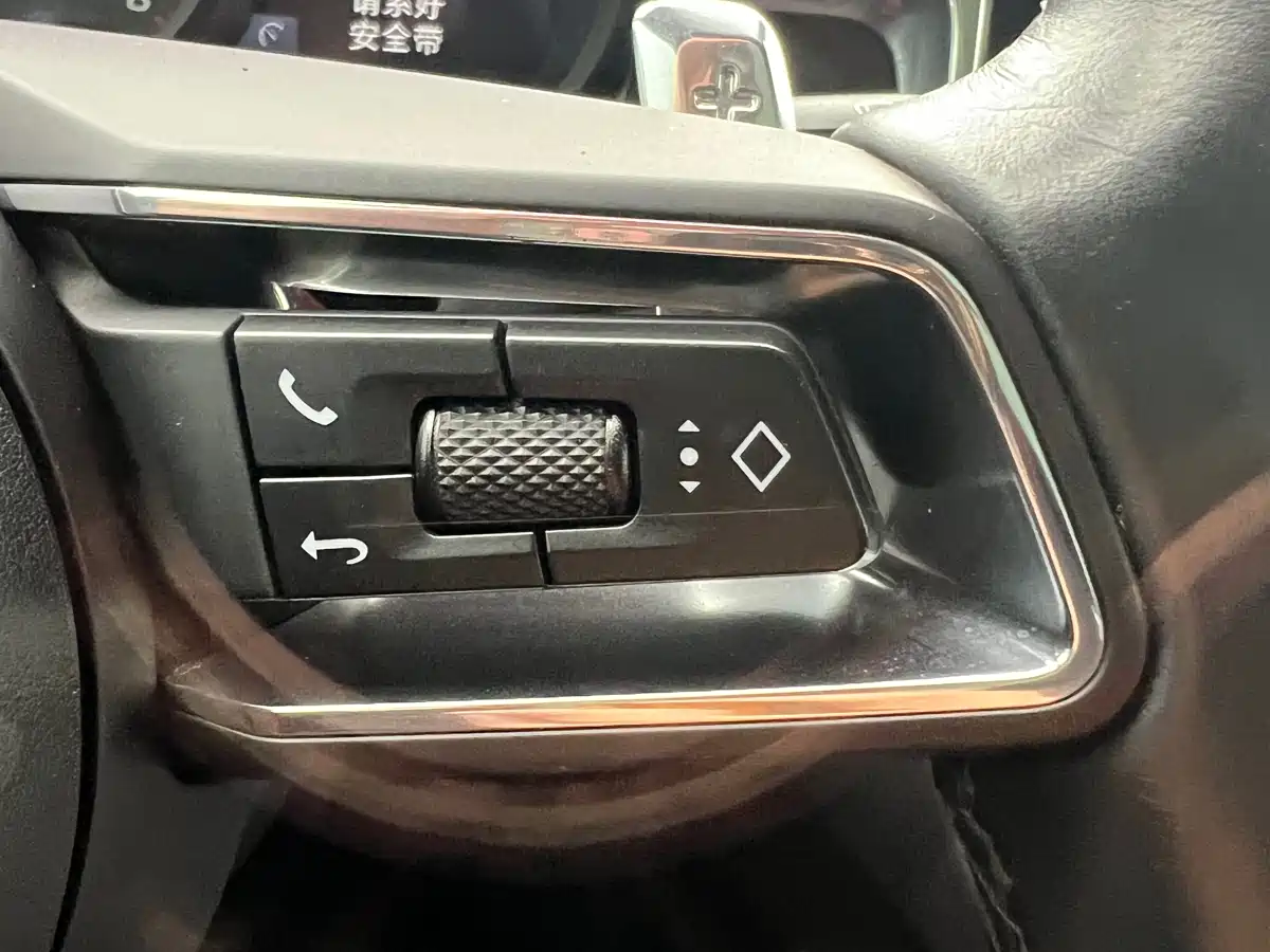 Porsche Macan 2022 Macan 2.0T фото 16