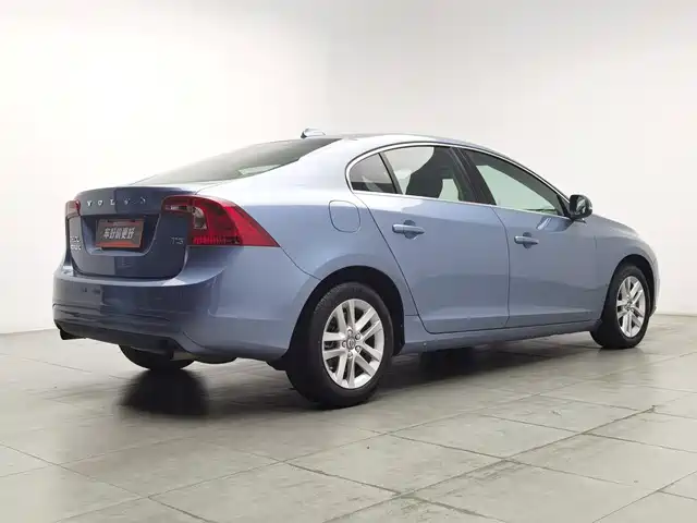 Volvo S60 2018 S60L T3 Inscription — фото 2