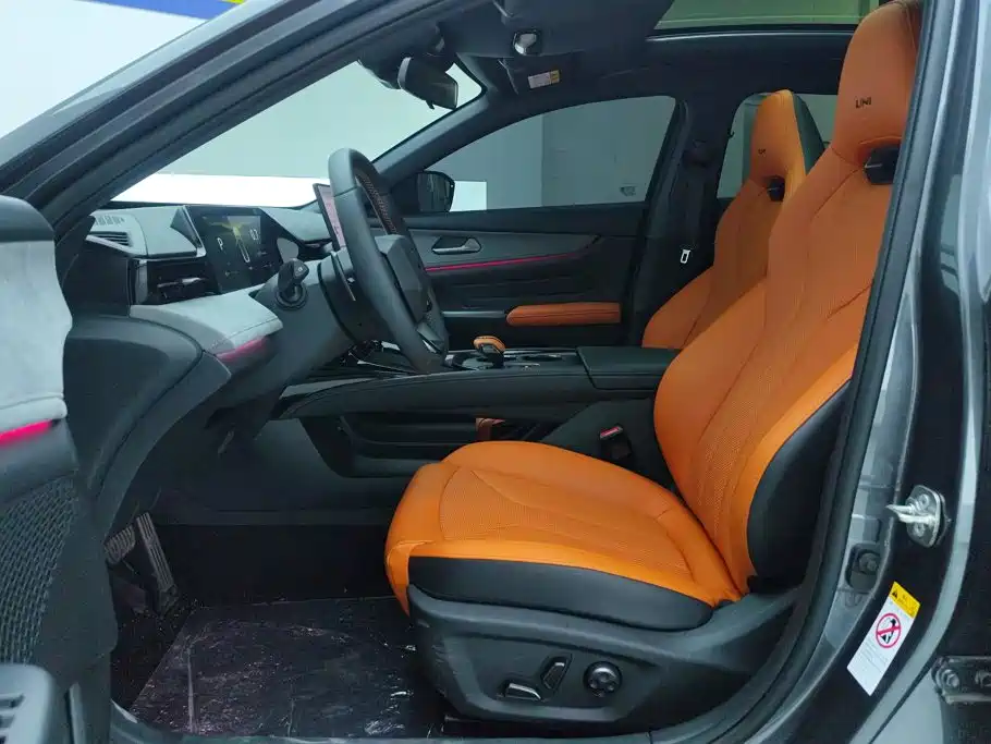 Changan UNI-V 2025 2025 2.0T Sport Version