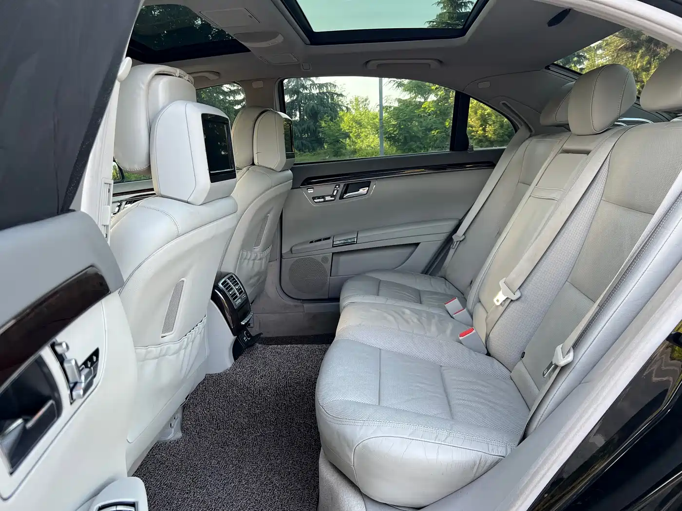 Mercedes-Benz S-Class 2012 S 400 L HYBRID Grand Edition фото 10