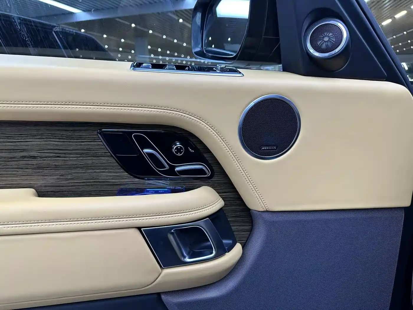 Land Rover Range Rover 2019 3.0 SCV6 Heritage Edition фото 10