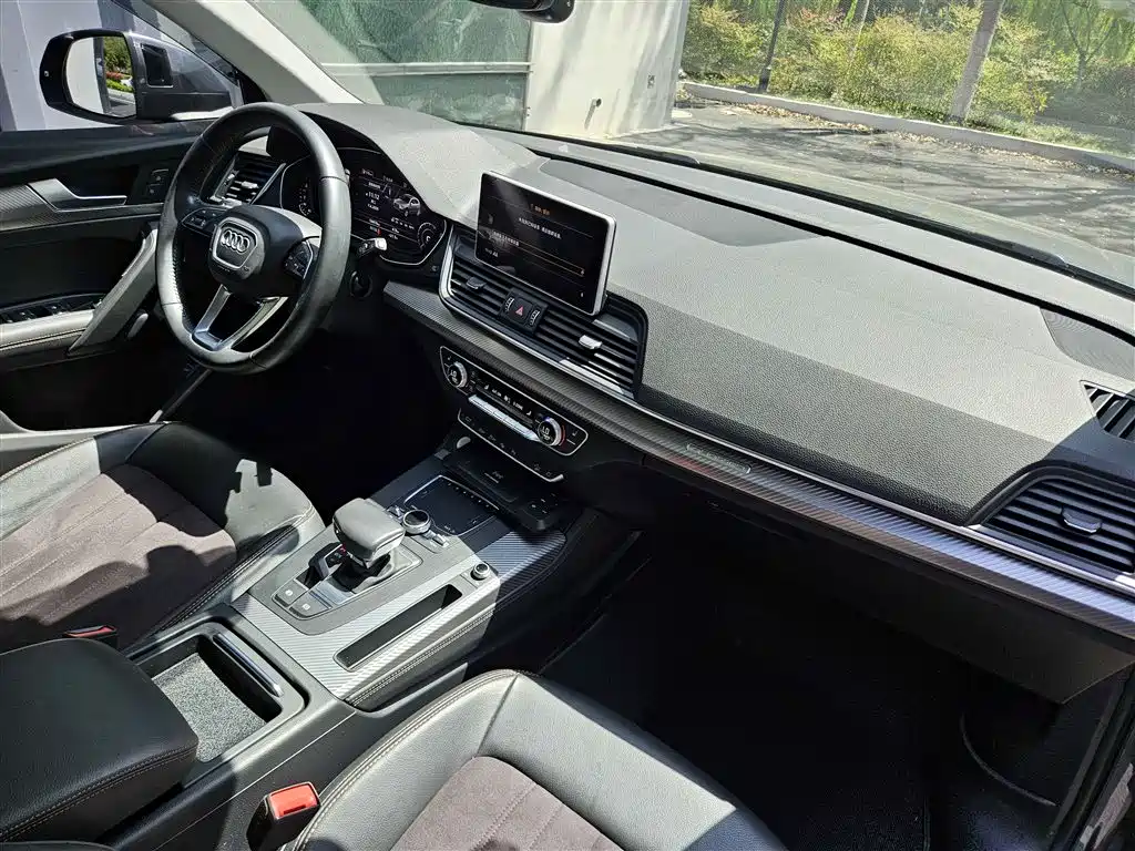 Audi Q5L 2020 45 TFSI Exclusive Fashion фото 8