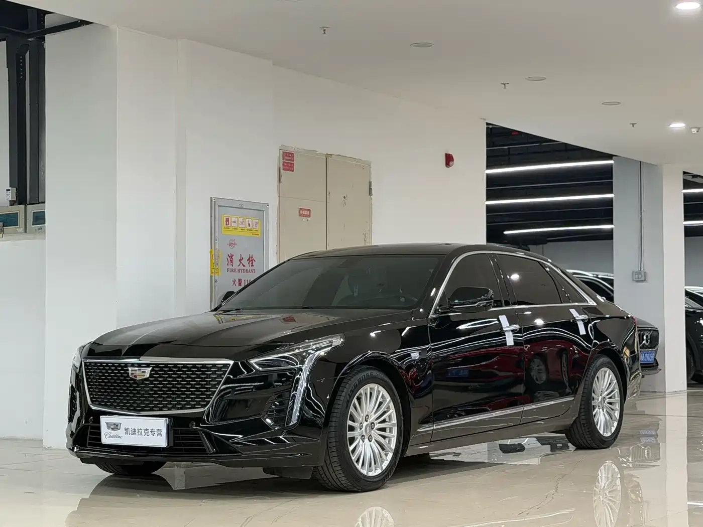 Фото 1 - Cadillac CT6