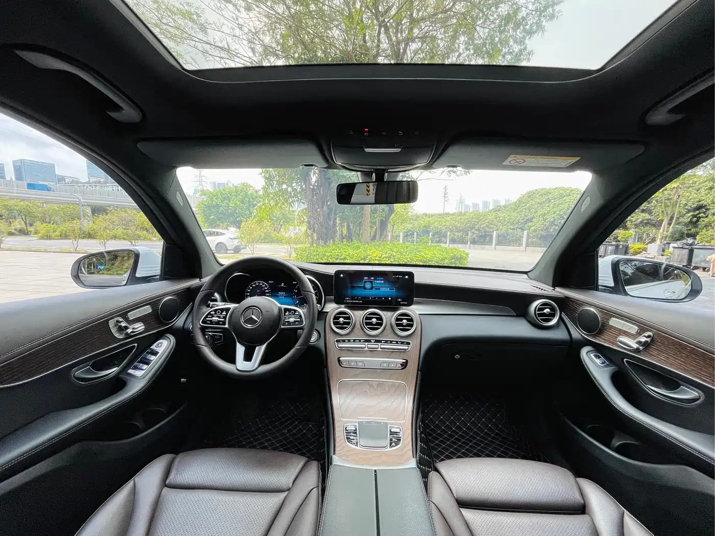 Mercedes-Benz GLC 2022 GLC 300 L 4MATIC Dynamic Collector's Edition фото 22