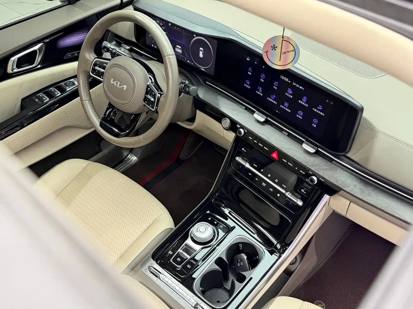 Kia Carnival 2021 2.0T Flagship Edition фото 23