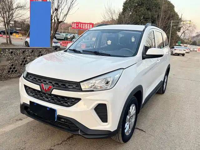 Wuling Motors Wuling Hongguang S3 2019 1.5L Manual Comfort Model China VI