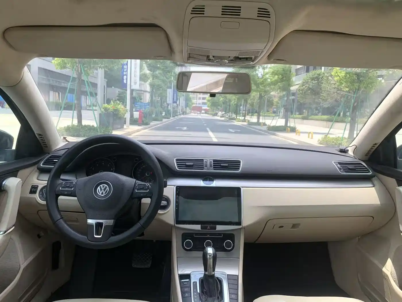 Volkswagen Magotan 2012 Facelift 1.8TSI Luxury фото 11