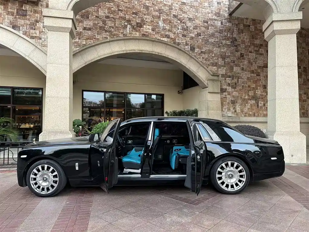 Rolls-Royce Phantom 2013 6.7L Extended Wheelbase (EWB) фото 4