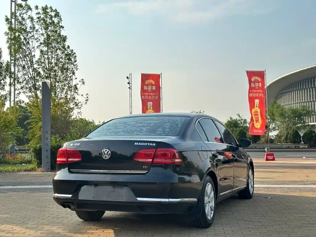 Photo 4 - Volkswagen Magotan