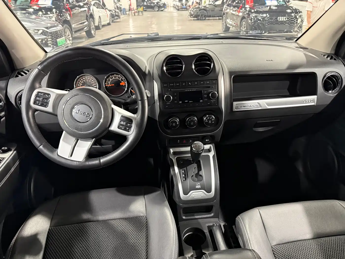 Jeep Compass (Import) 2014 2014 Facelift 2.4L 4WD Comfort Edition