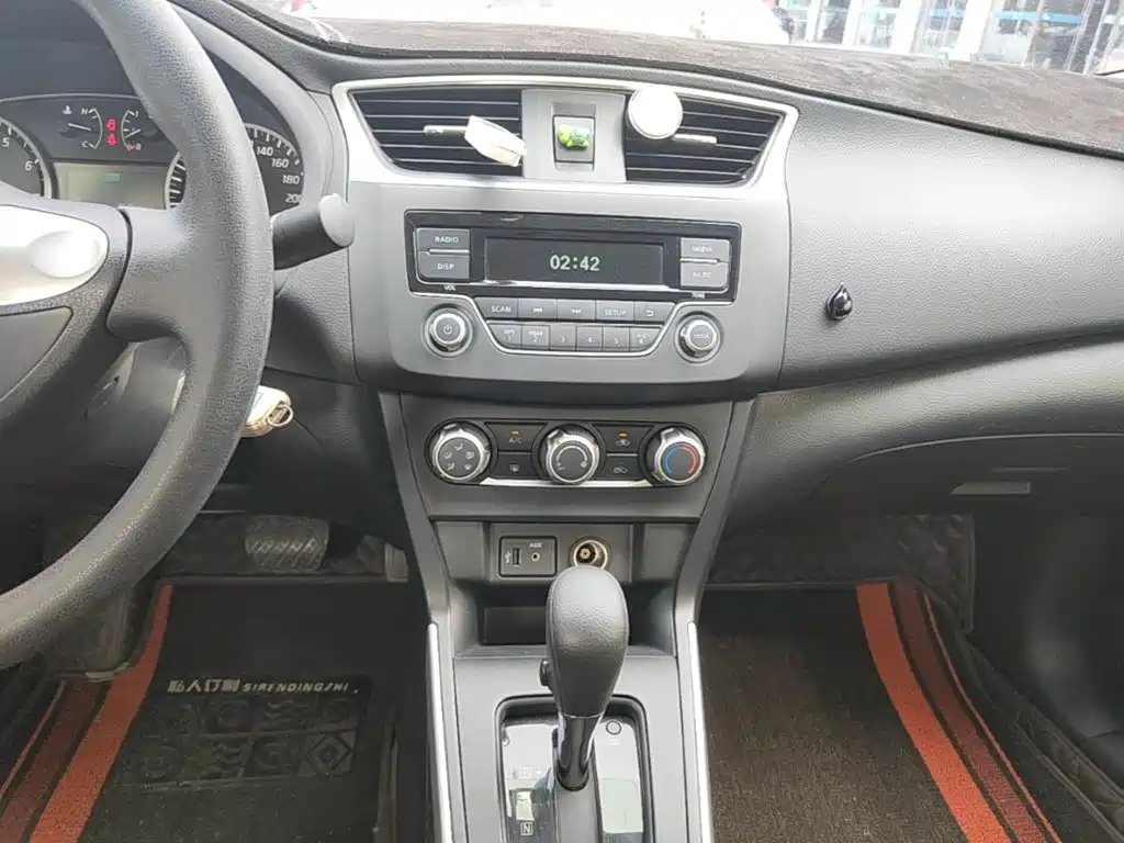 Nissan SYLPHY, миниатюра 13