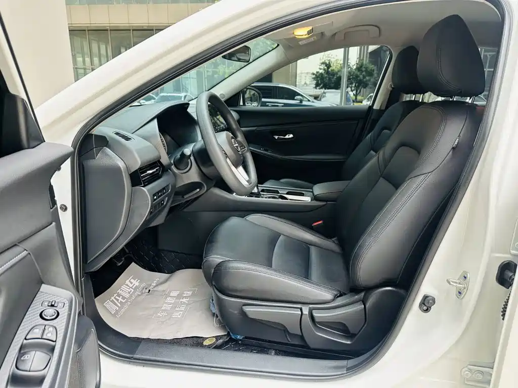 Nissan SYLPHY, миниатюра 11