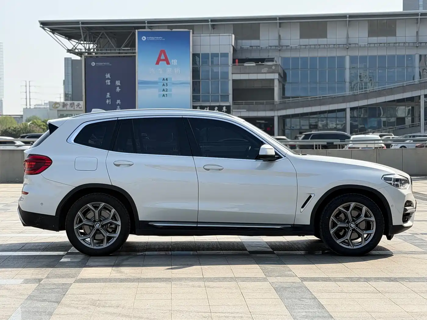 BMW X3 2020 xDrive28i Luxury Package фото 7