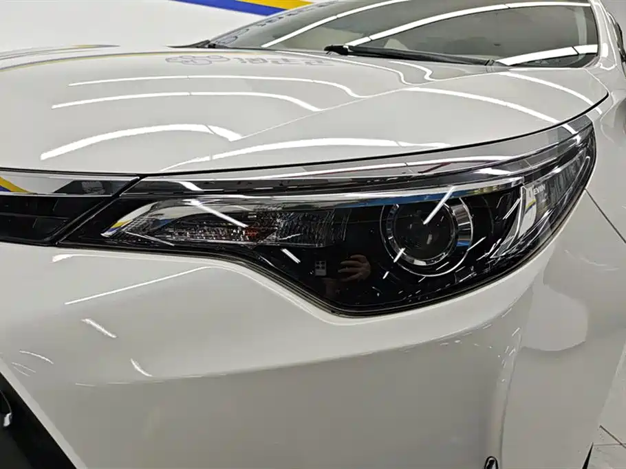 Toyota Levin 2017 Facelift 185T CVT Elite (China V) фото 5