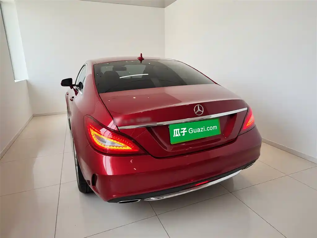 MERCEDES-BENZ CLS