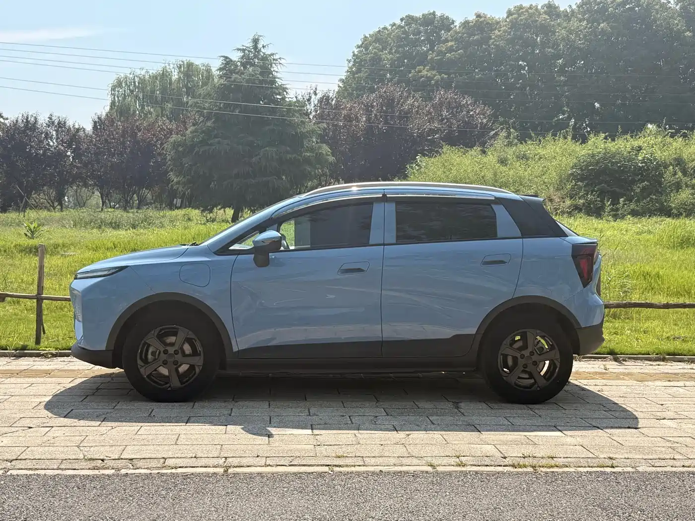 Photo 3 - Geely Geometry E Firefly