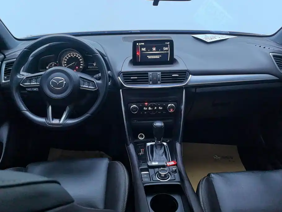 Photo 12 - Mazda CX-4