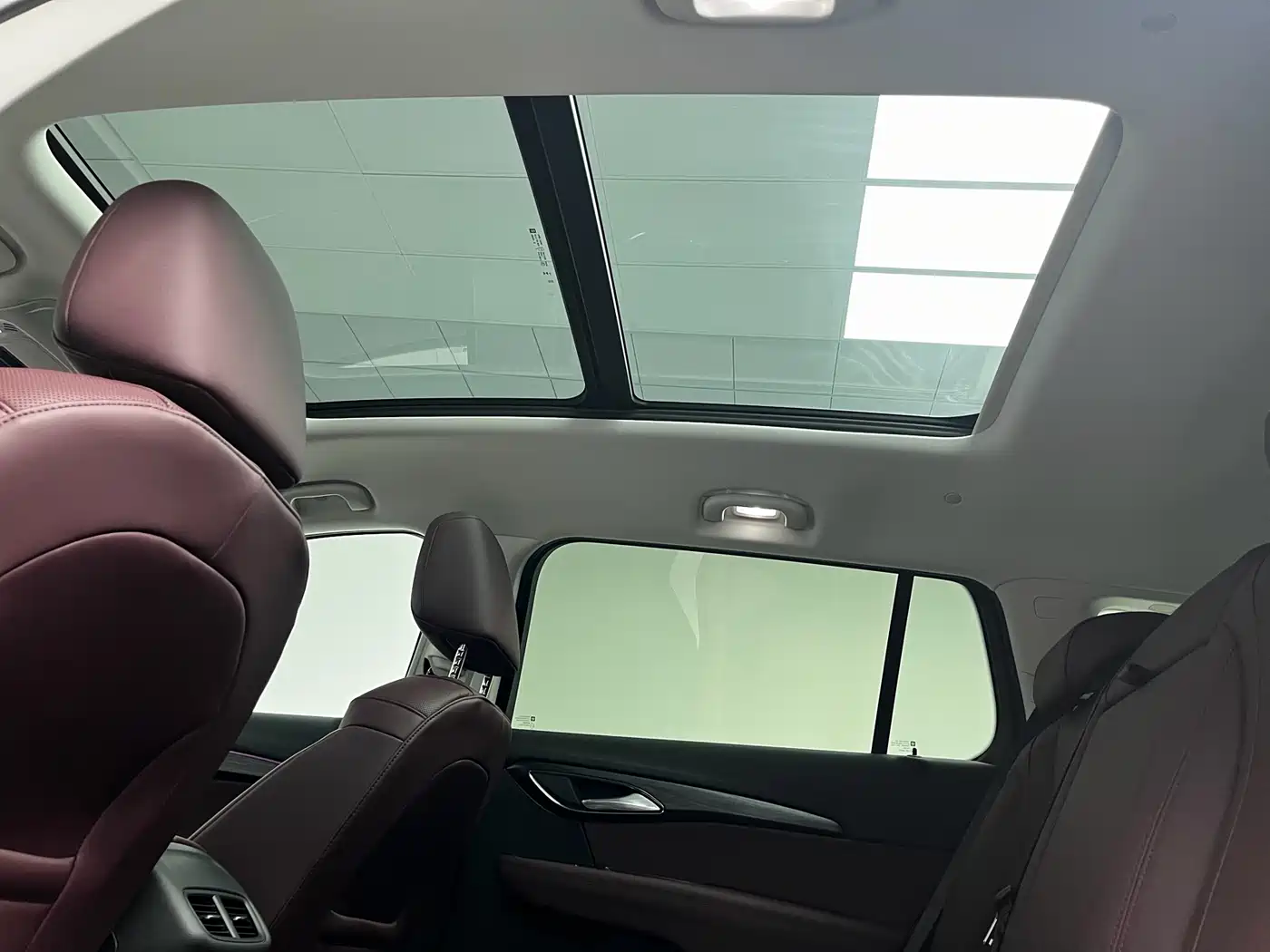 Buick Envision Plus 2025 Enclave Plus 28T 2WD Platinum Edition фото 7
