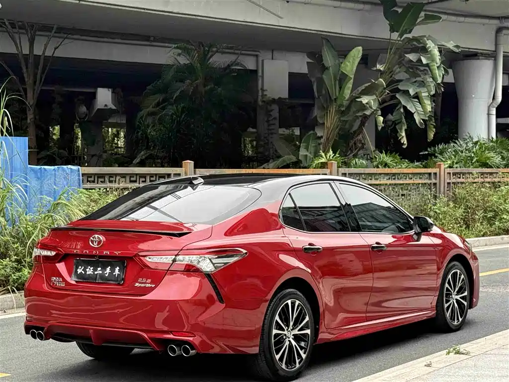 Toyota Camry 2018 2.5S Trend Edition фото 4