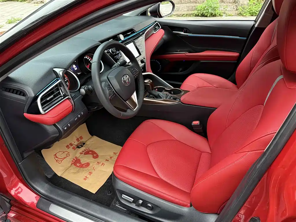 Toyota Camry 2018 2.5S Trend Edition фото 14