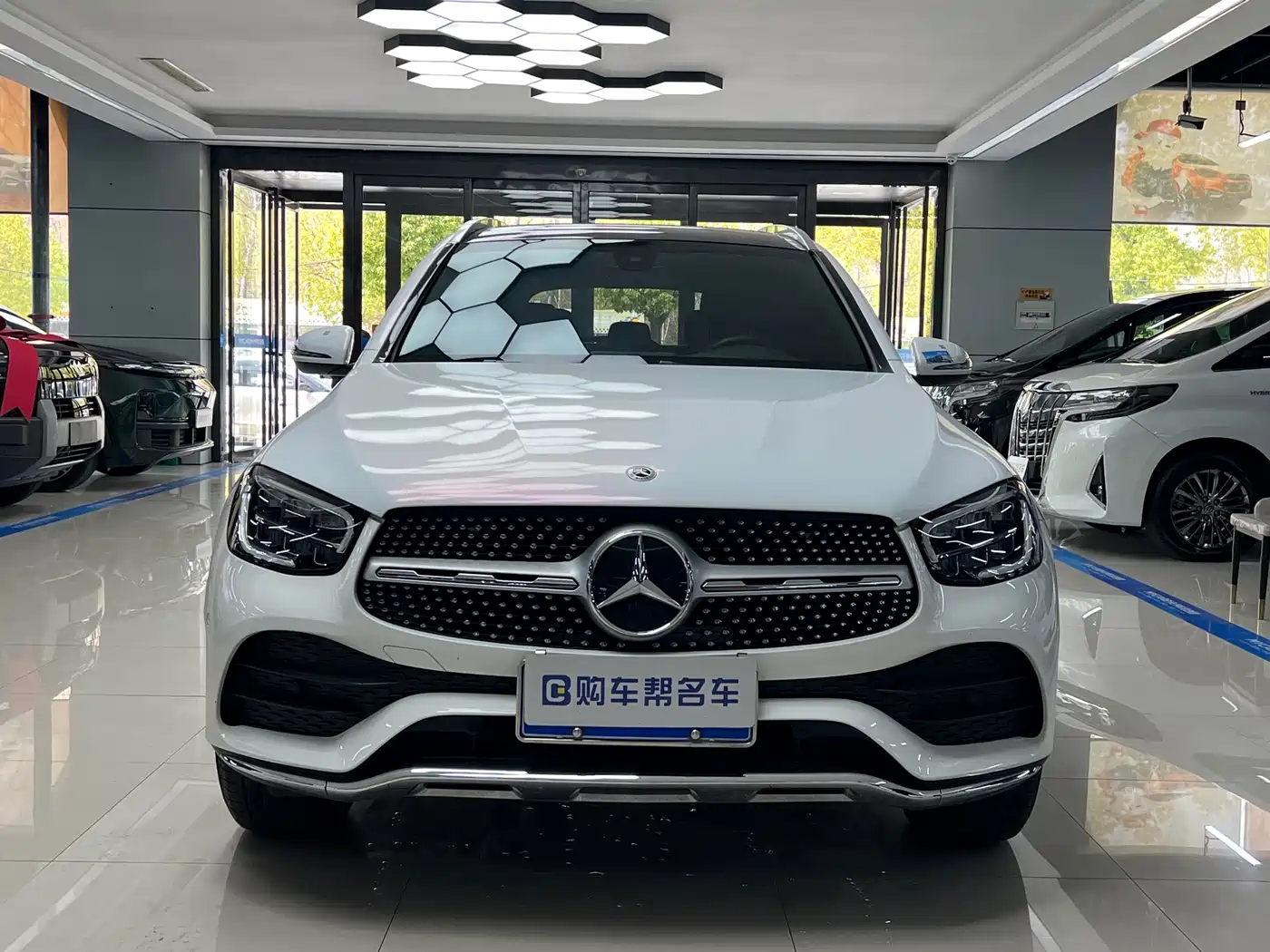MERCEDES-BENZ GLC