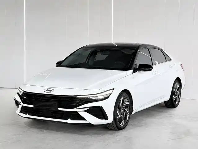 Hyundai Elantra 2023