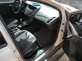 Фото 8 - Ford Focus