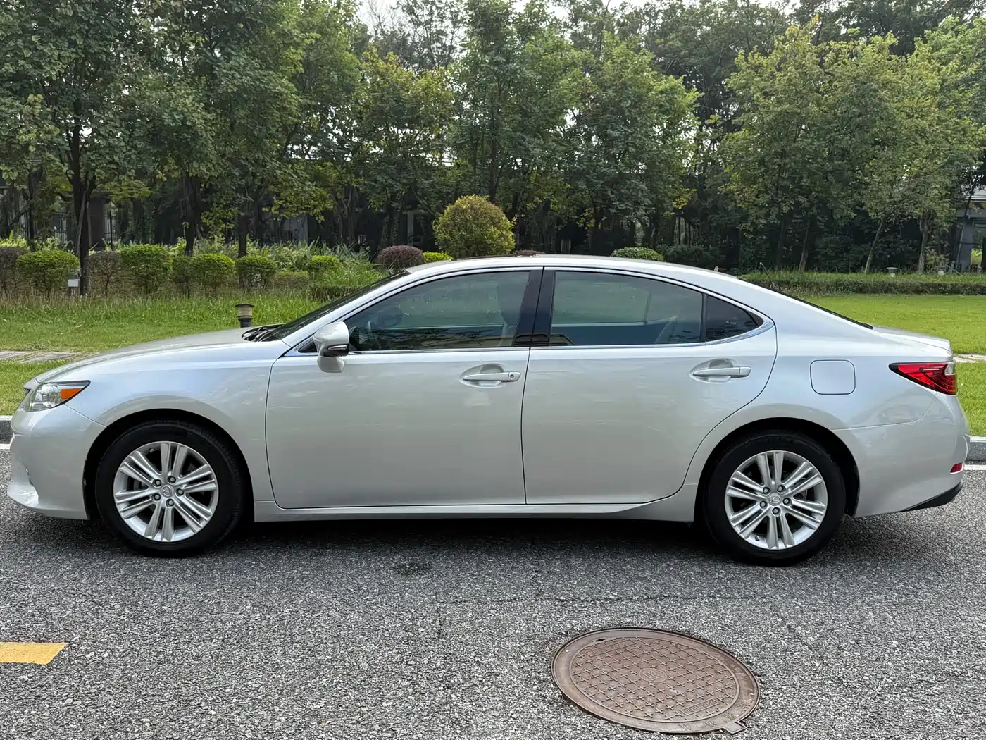 Lexus ES 2013 250 Elite Edition фото 12