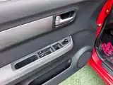 Фото 10 - Suzuki Swift