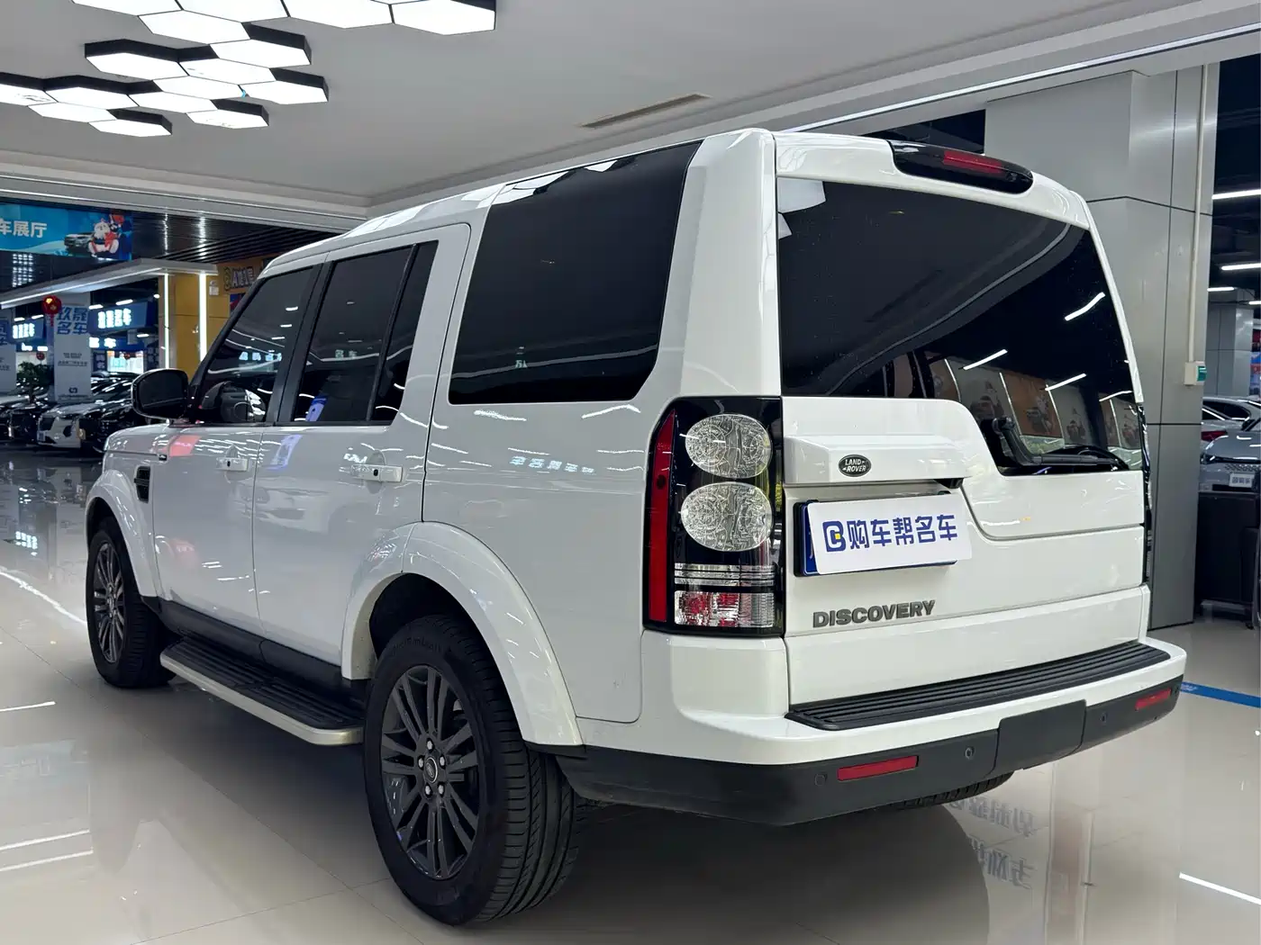 Land Rover Discovery 2016 3.0 SC Gloss Black Collector's Edition HSE фото 15