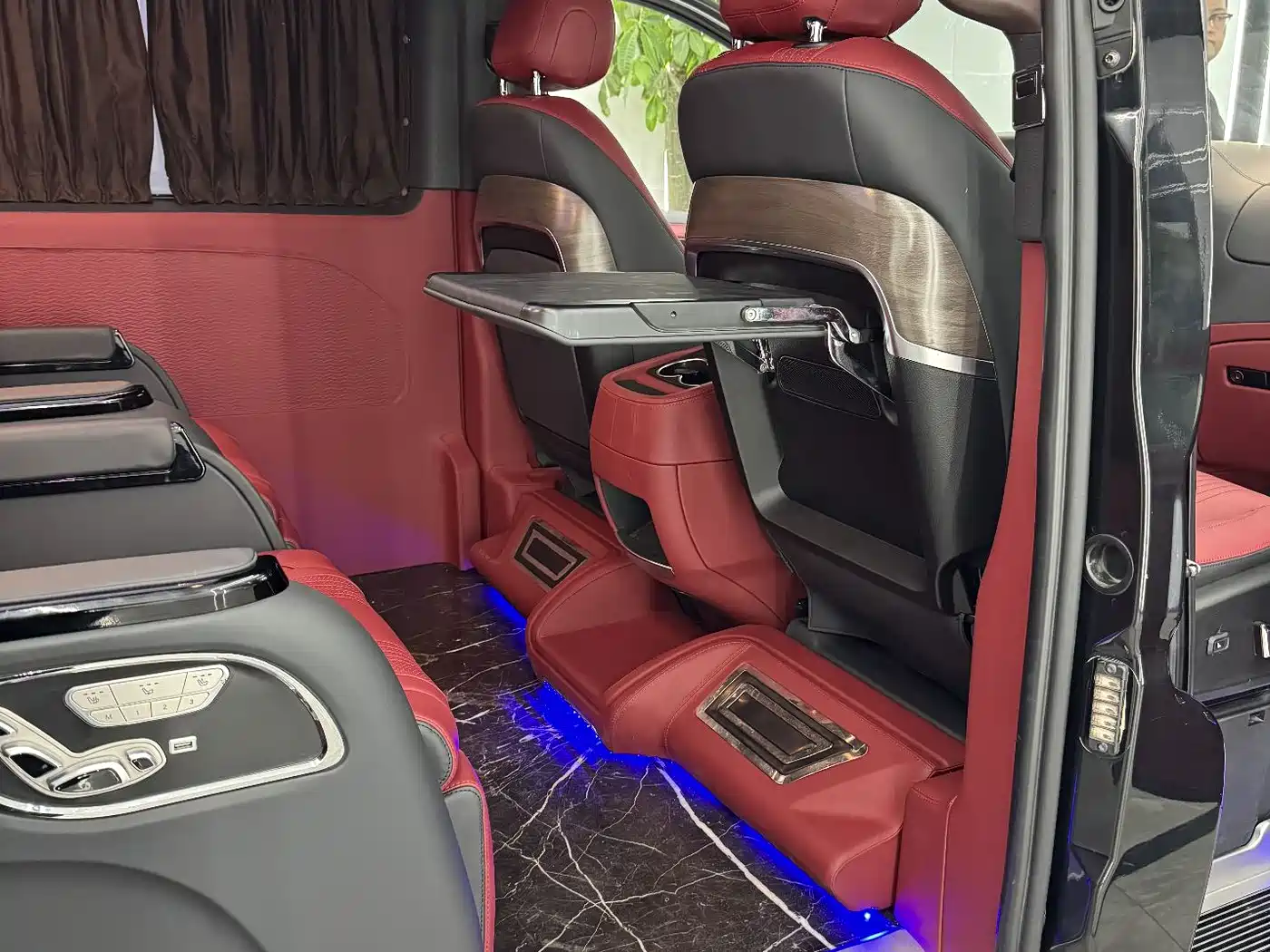 Mercedes-Benz Vito 2018 2.0T Elite Edition 7-Seater China V фото 9