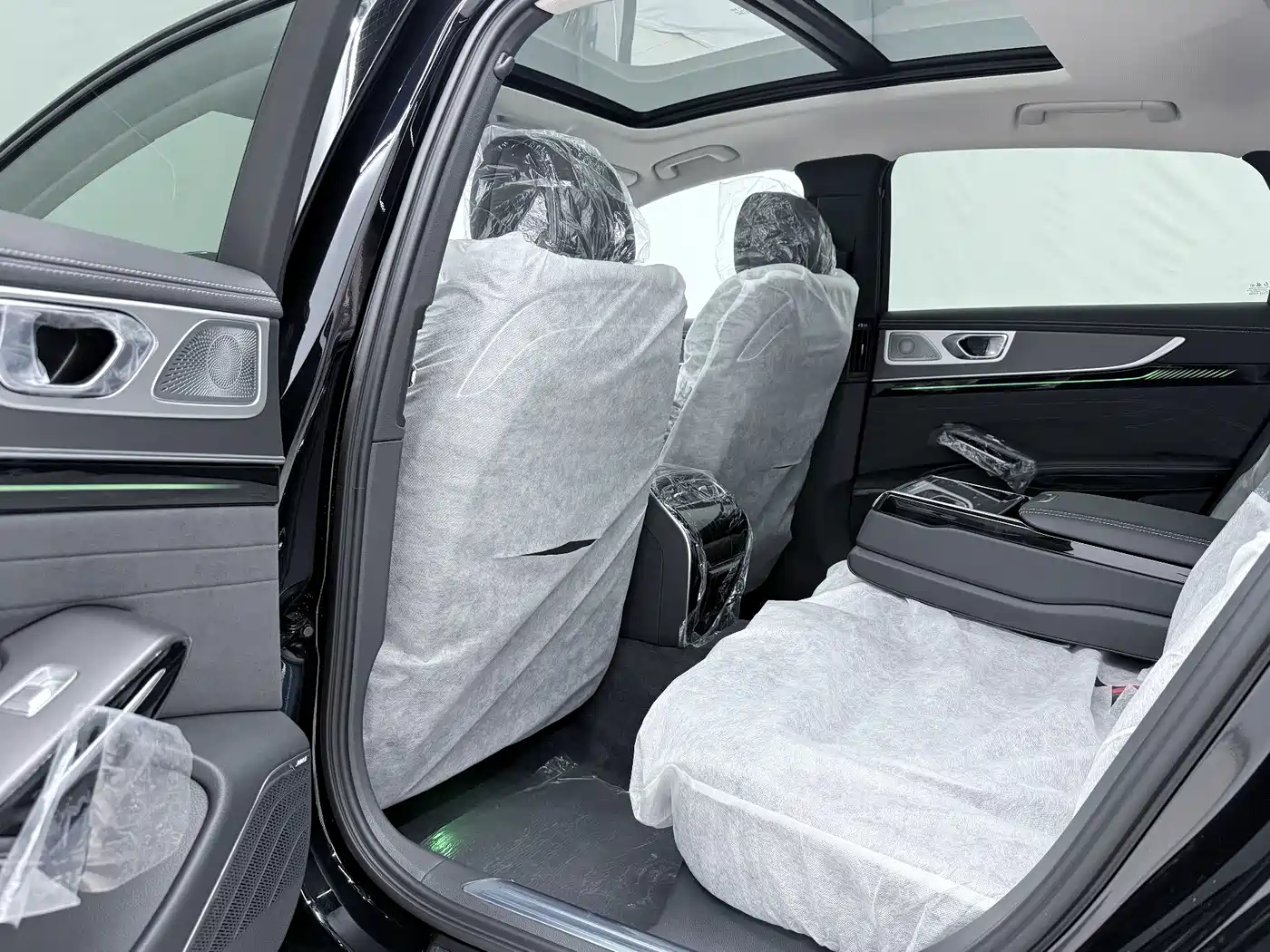 Hongqi H9 2026 2024 2.0T Qi Chang Private Fashion Edition