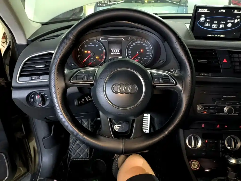 Фото 11 - Audi Q3