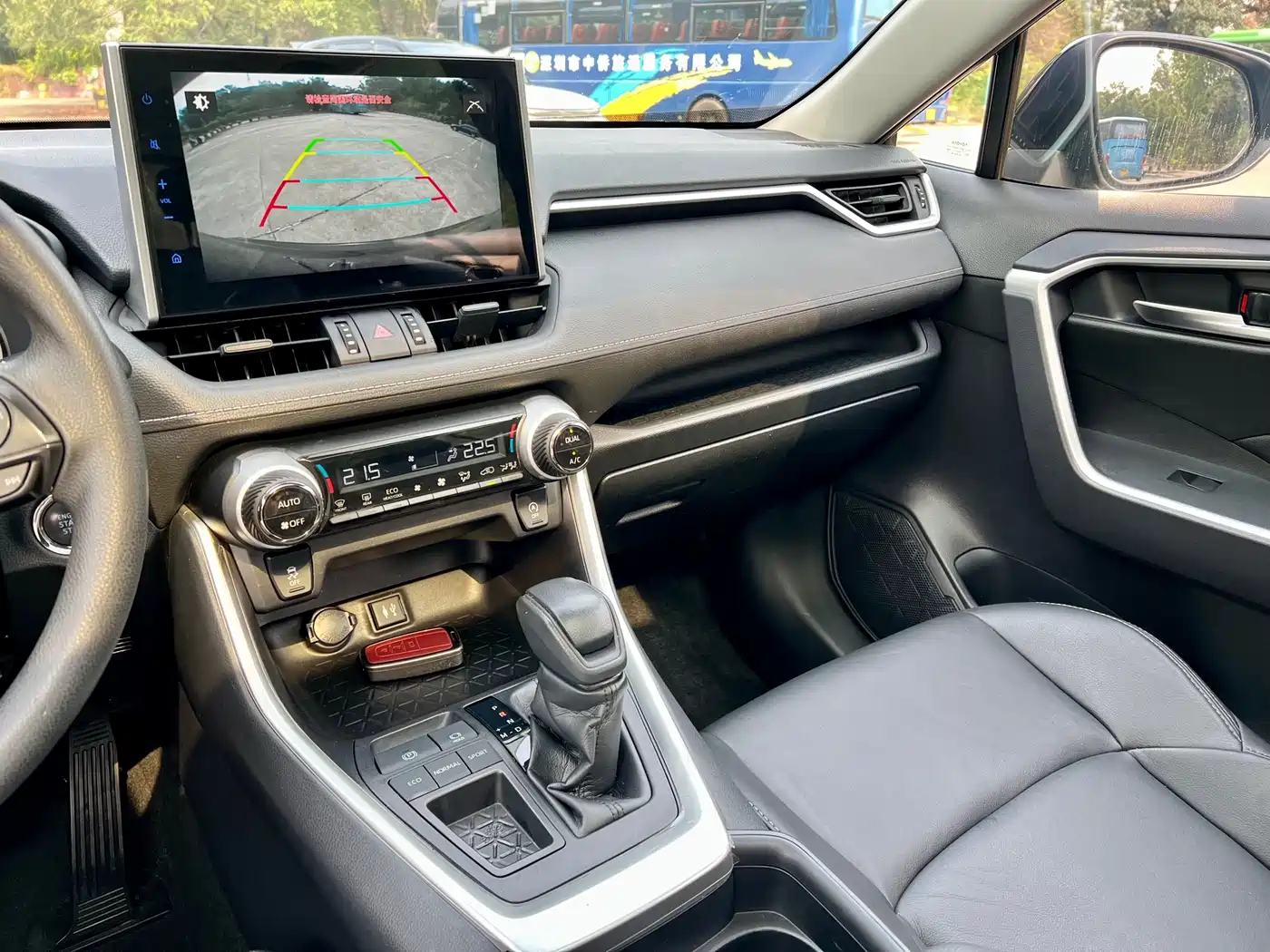 Toyota Wildlander 2020 2.0L CVT 2WD Luxury Edition фото 14