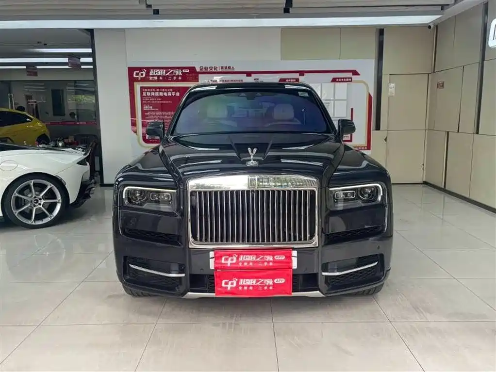 Rolls-Royce Cullinan 2018 5-Seater Version фото 2