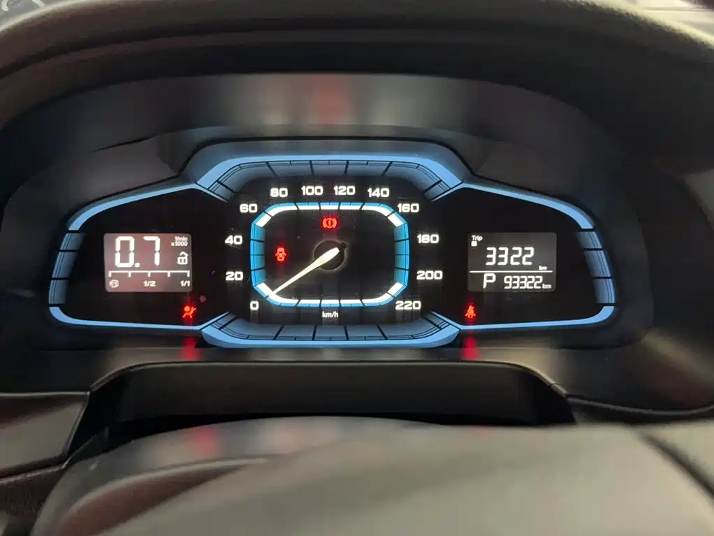 Roewe 360 2015 2015 1.5L Automatic Luxury