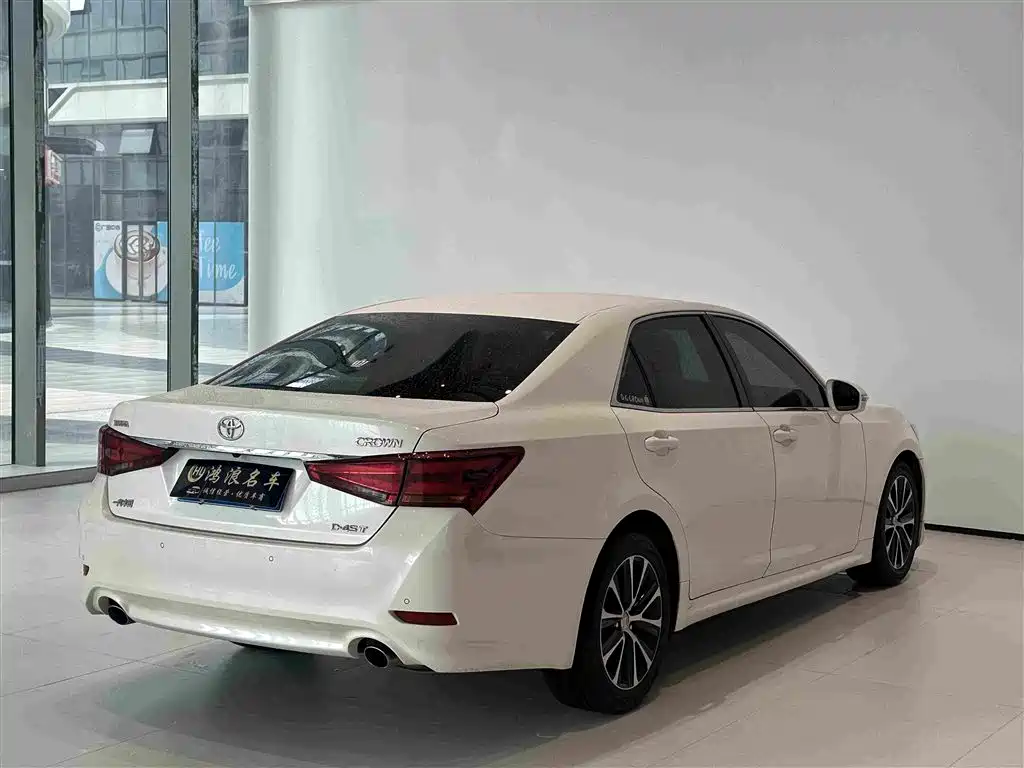 Toyota Crown 2019 2018 2.0T Fashion Edition