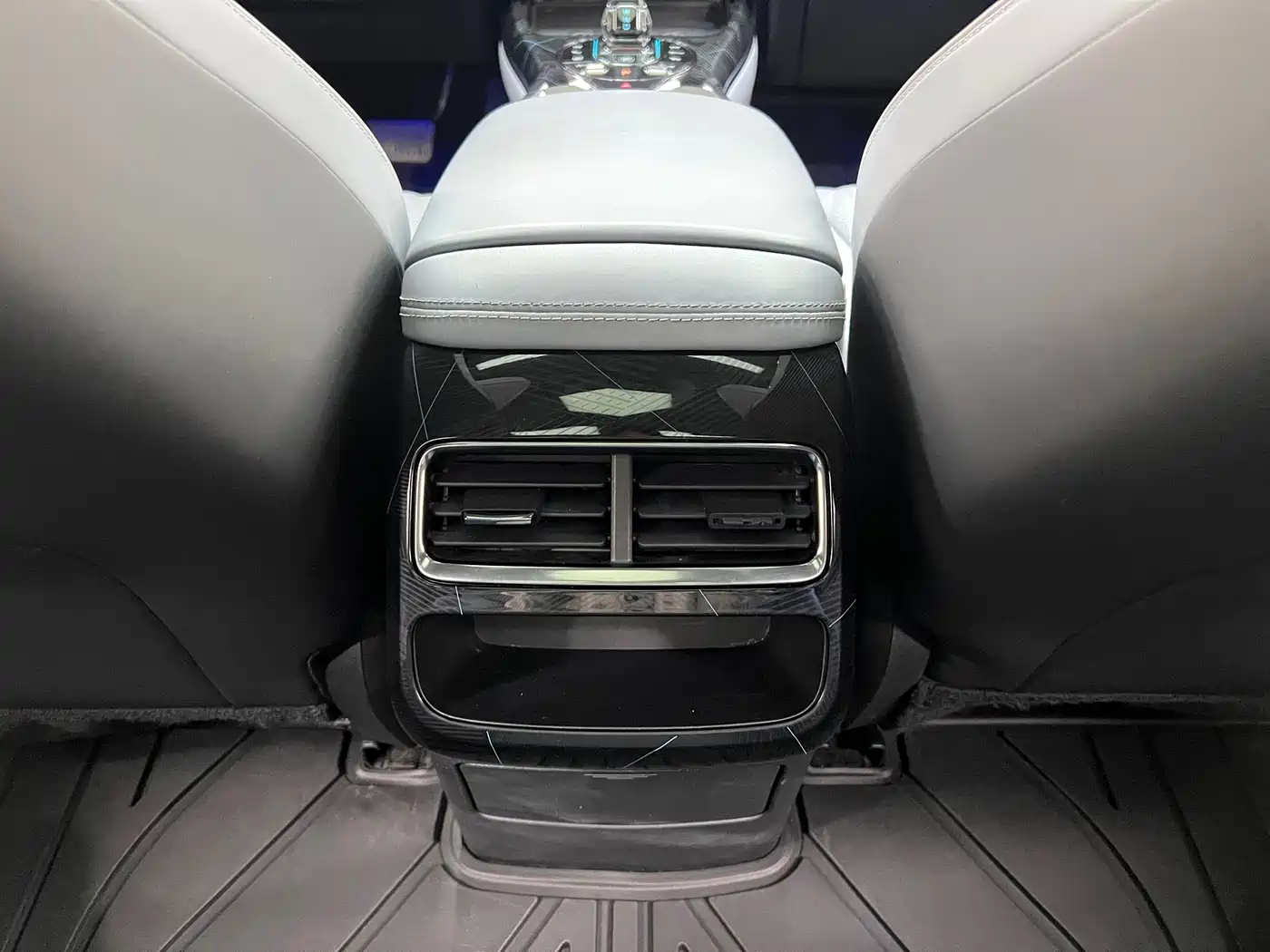BYD Seal 2022 700km Long Range RWD Edition фото 18