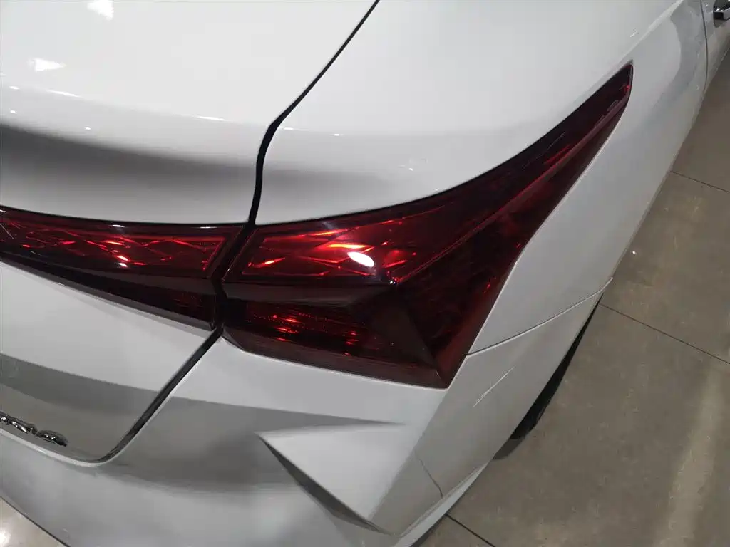 Hyundai Verna 2020 1.4L CVT TOP Elite Edition фото 8