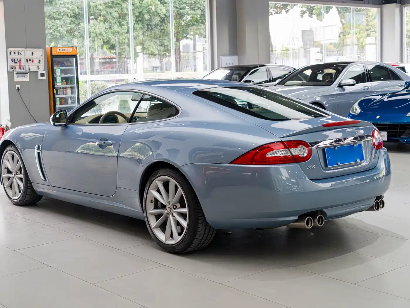 Jaguar XK 2009 XKR 5.0L V8 Supercharged Coupe фото 15